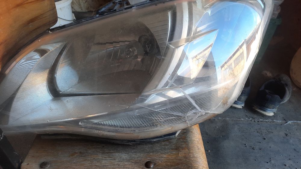 Продается фара для авто