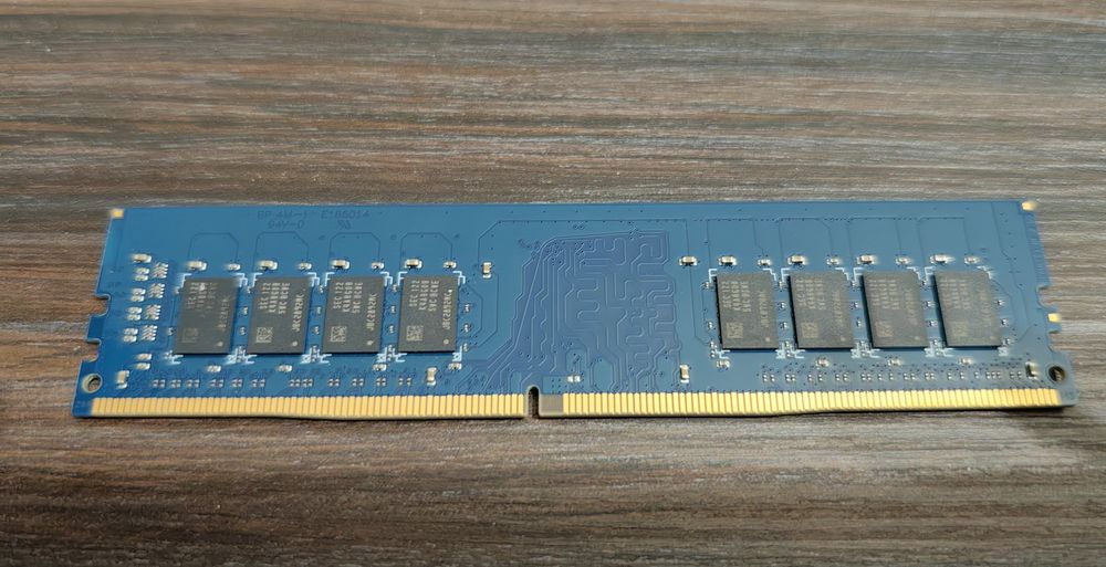 Memorie Ram sau kit-uri pentru PC/Desktop - 16GB DDR4 - 2666MHz, Noi !