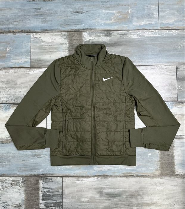 Дамско яке Nike Therma-Fit – размер S, отлично състояние