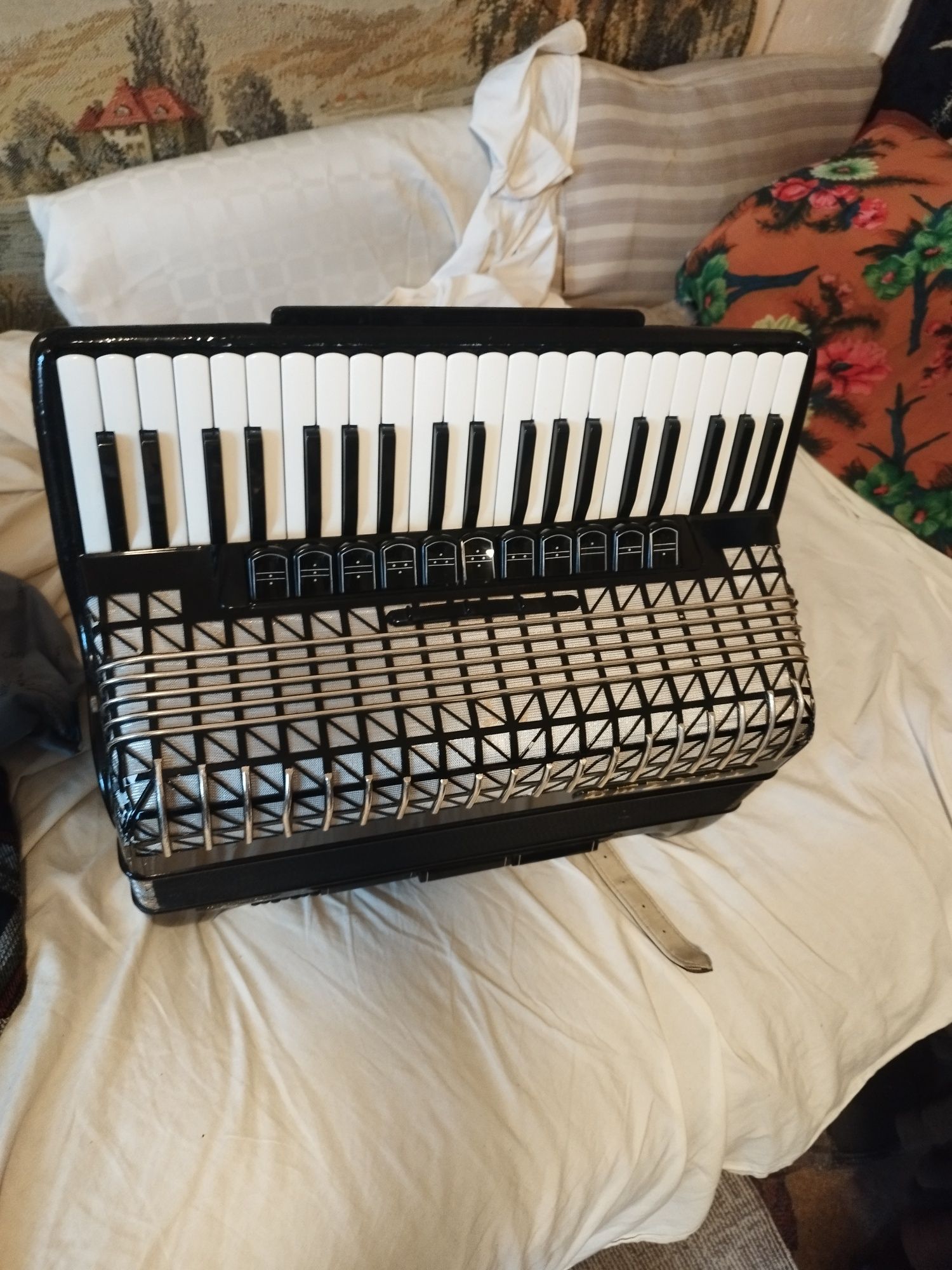 Акордеон HOHNER atlantic lV