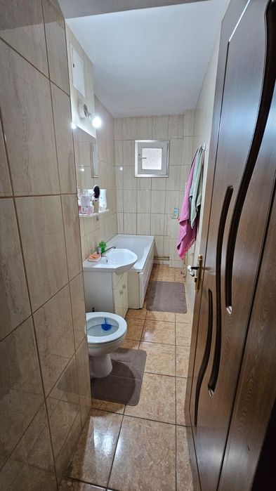 De vanzare apartament 3 camere, etaj 3/4, Alexandru cel Bun