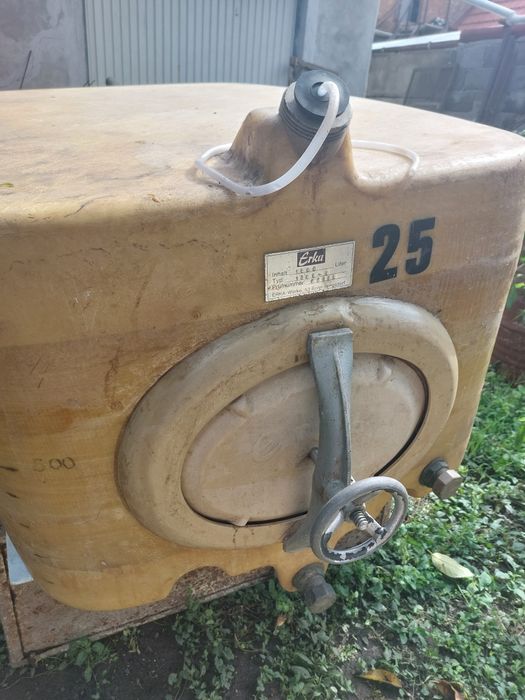 Bazin fibră de sticlă de 1000litri