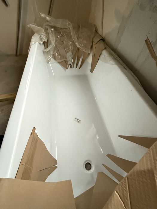 Продам новую ванную