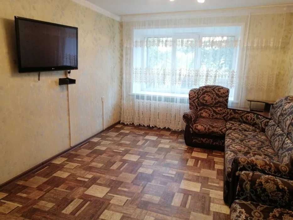 Сдам 2 ком. Колх. р-к, 1/5, мебел., техника, маш.-авт., 150 тыс.+ком.