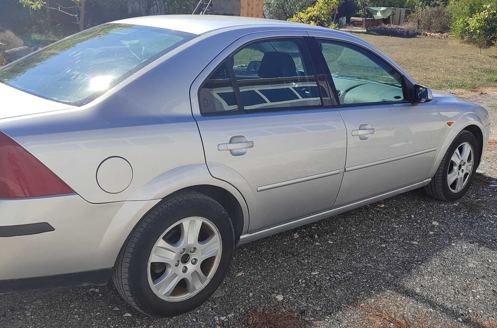 Автомобил Ford Mondeo MK3