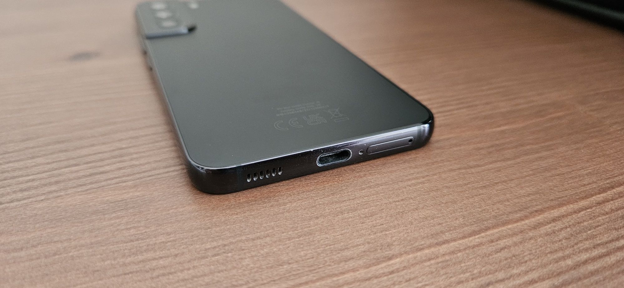 Galaxy S22 S901B/DS 256GB черен