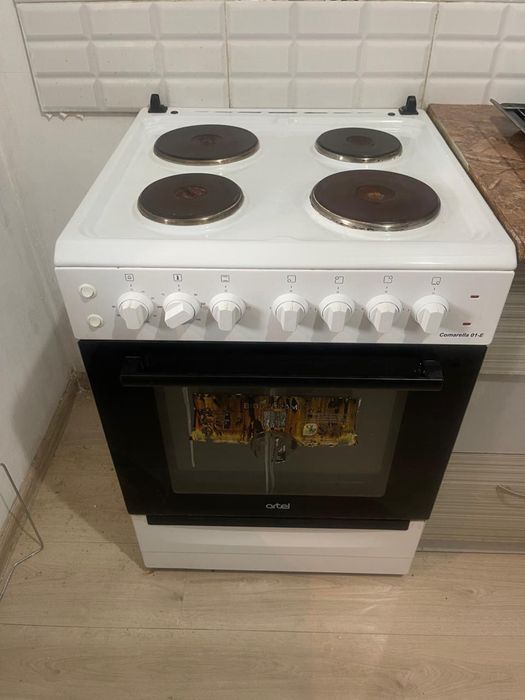 Газплита и Духовка в рабочем состояний