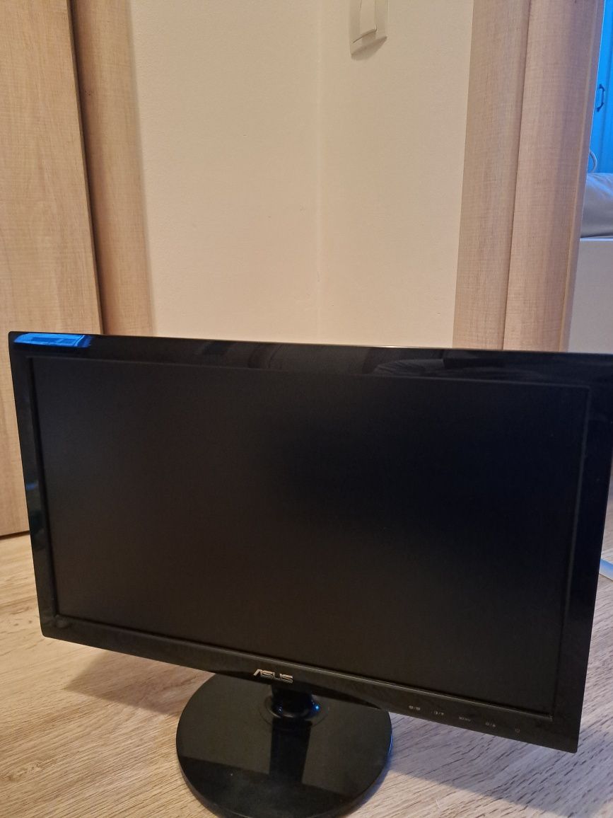 Monitor Asus VS197 stare perfecta