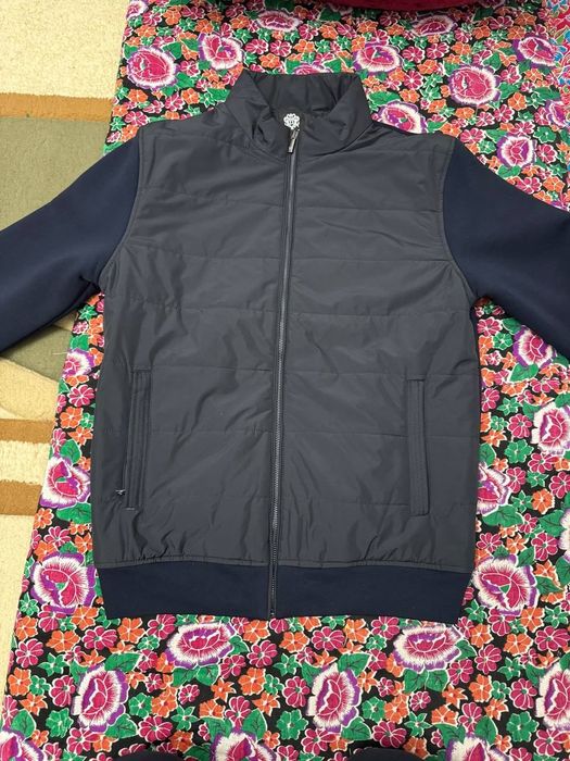 Erkaklar kurtkasi 2xl yangi