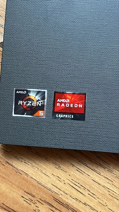 Laptop lenovo ryzen 5