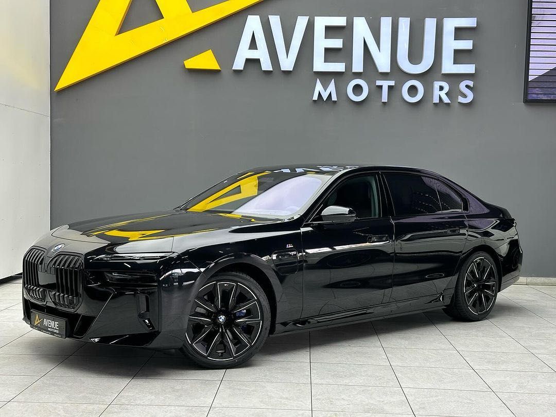 Продается BMW 750 e