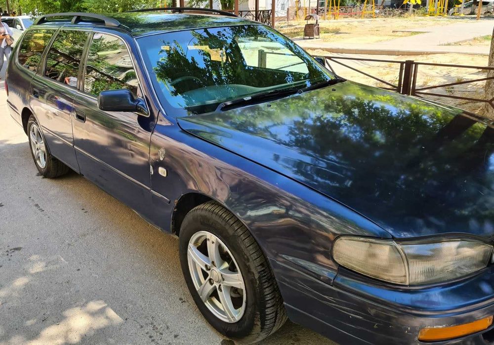 Продам машину Toyota Scepter 1995 г.