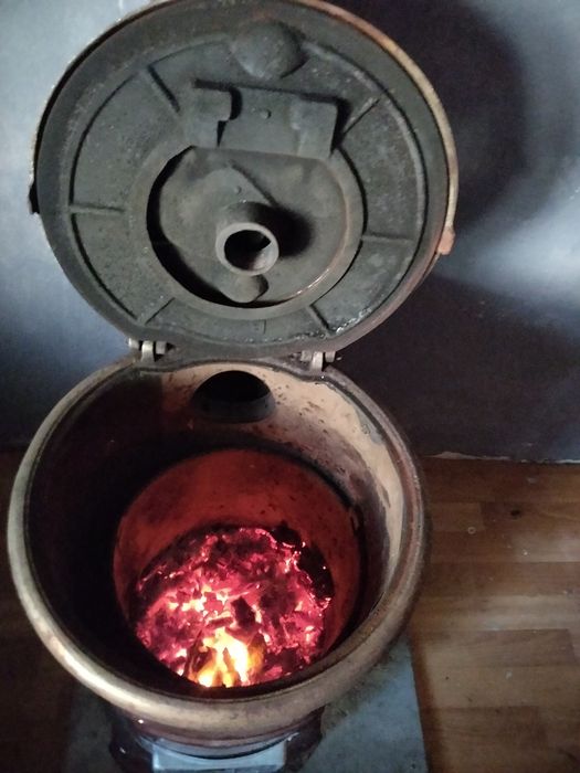 Почти Нова Печка на твърдо гориво