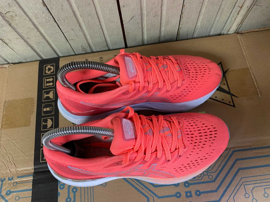 ''Asics Gel-Kayano 28''оригинални маратонки 37.5 номер