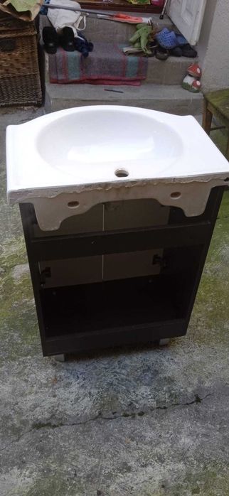 chiuvetä cu duläpior,Brasov