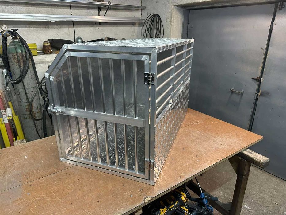 Здрава клетка за куче