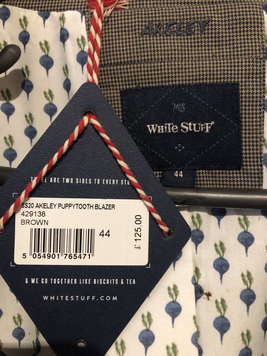 Спортен костюм White Stuff