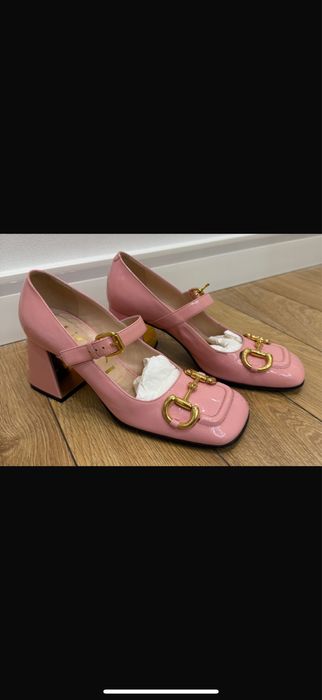 Gucci туфли розовые