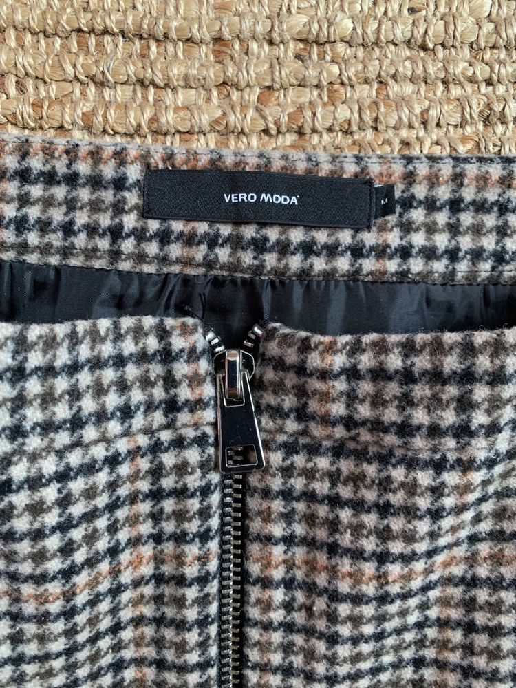 Fusta de dama-Vero Moda+Bluza- H&M