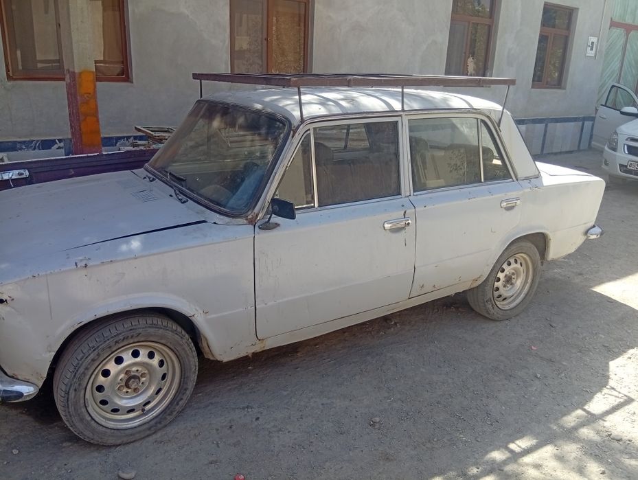 Sotiladi vaz 2101
