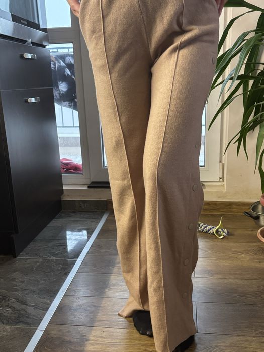 Нов спортно елегантен панталон