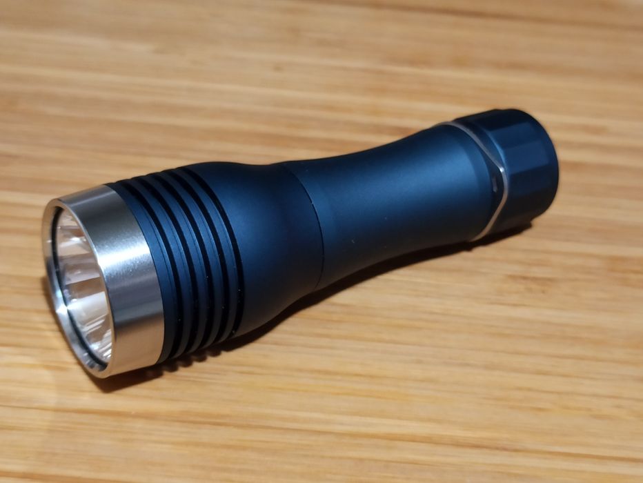 Lanterna Noctigon Emisar KR1 SFT40 2300lm 650m