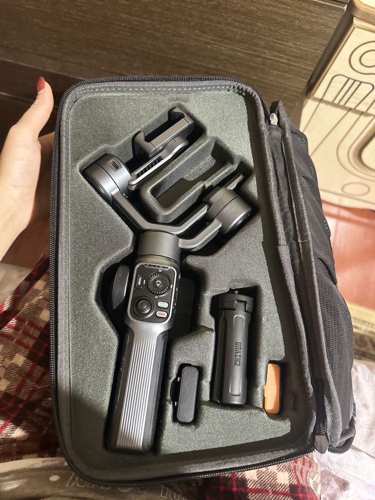 Стабилизатор Zhiyun Smooth-5