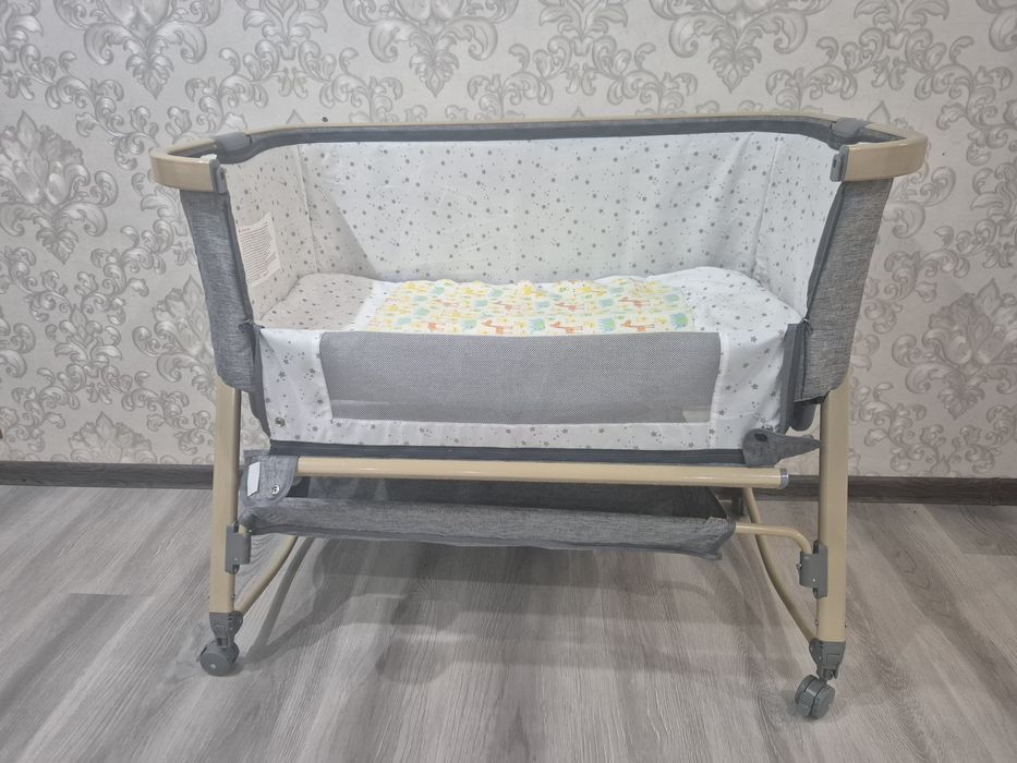 Кровать для новорожденных