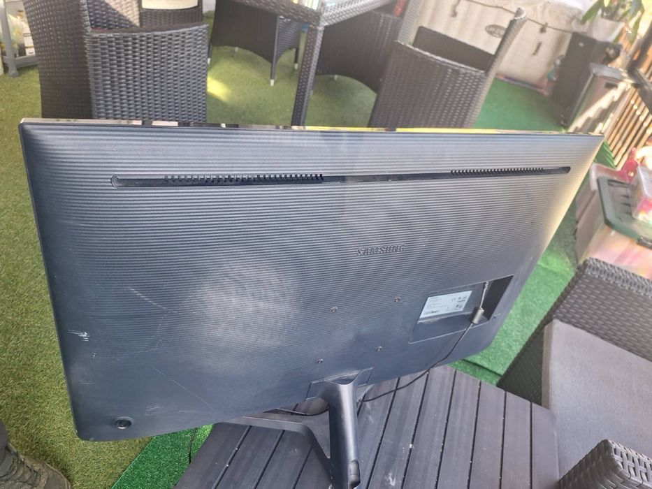 Монитор Samsung