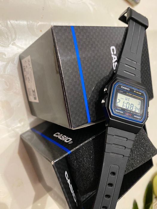 Casio nou, nepurtat.