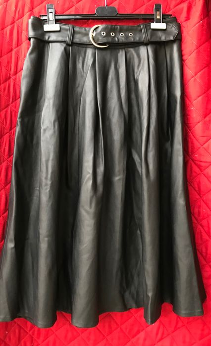 Fusta neagra din piele ecologică