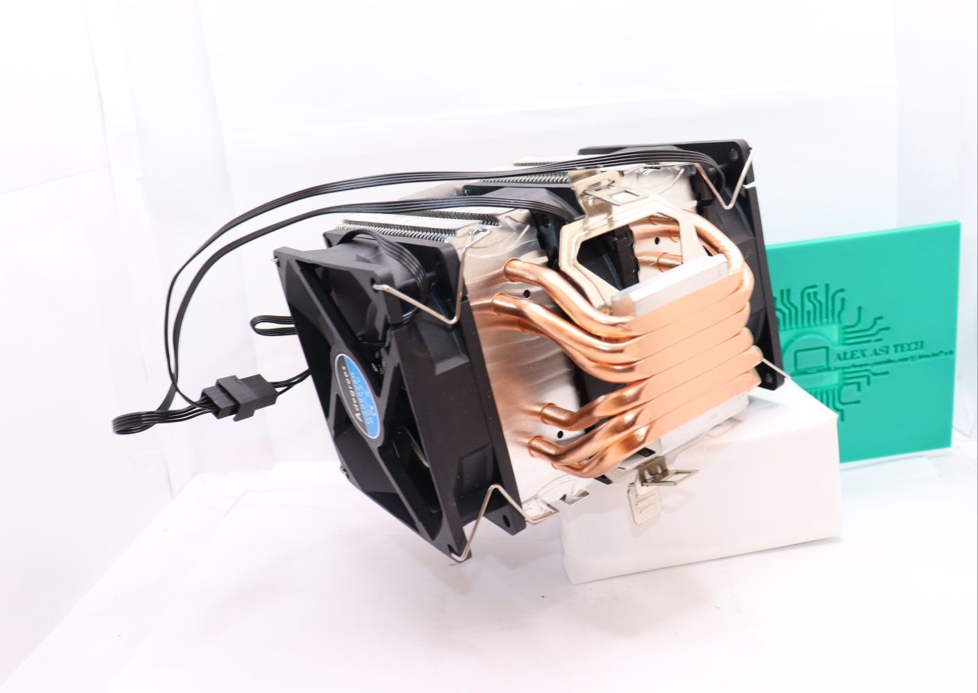 Placa de Baza X99 Qiyida E5D4 Socket 2011-3 DDR4 + Cooler 6Pipes 3Fans