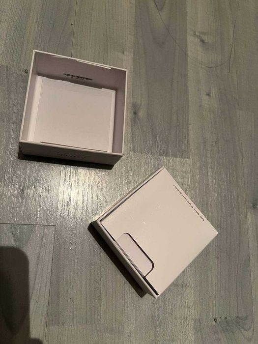 AirPods 4 слушалки за iPhone Оригинални НОВИ