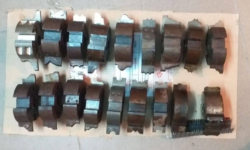 Cu dinti drepti diferite marimi faltuit