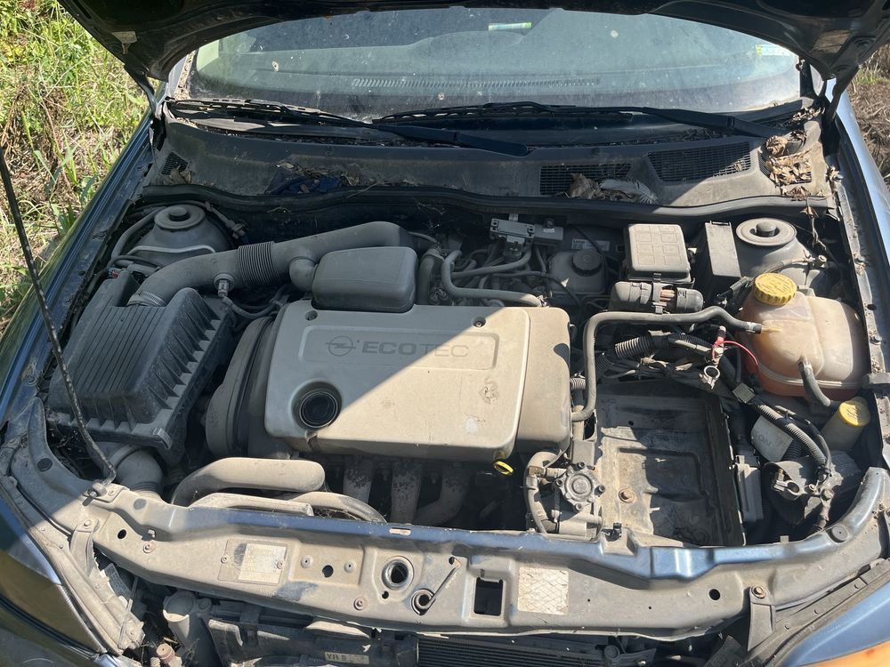 Opel Astra G на части