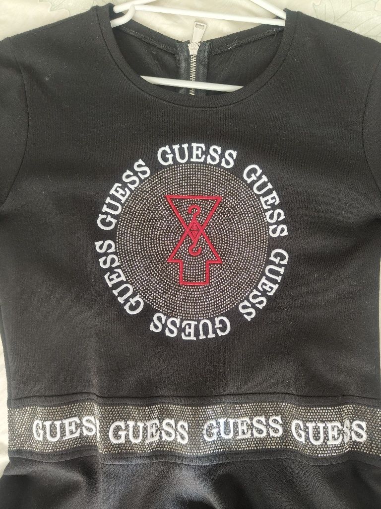 Рокля Guess черна