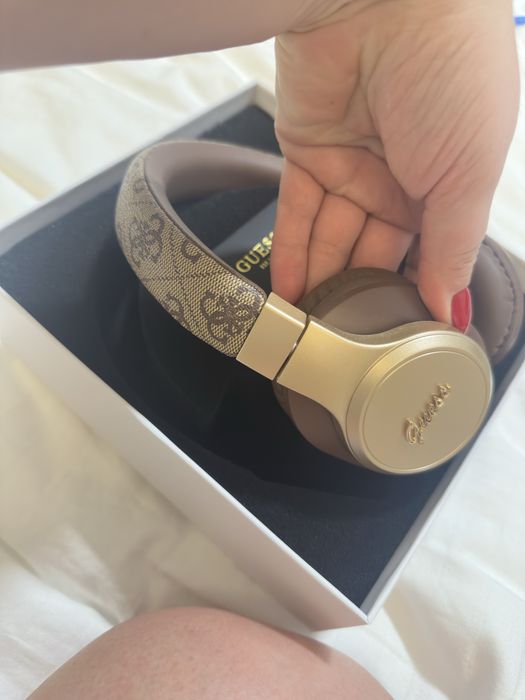 Слушалки Guess аудио