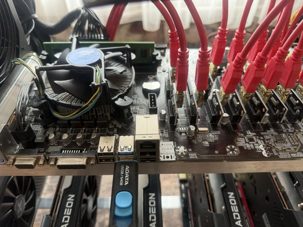 2x Mining rig-a RX 6600 | готови за работа, 2х майнинг рига рх 6600
