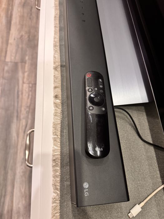 Soundbar LG S60T inca 1 an jumate in garantie