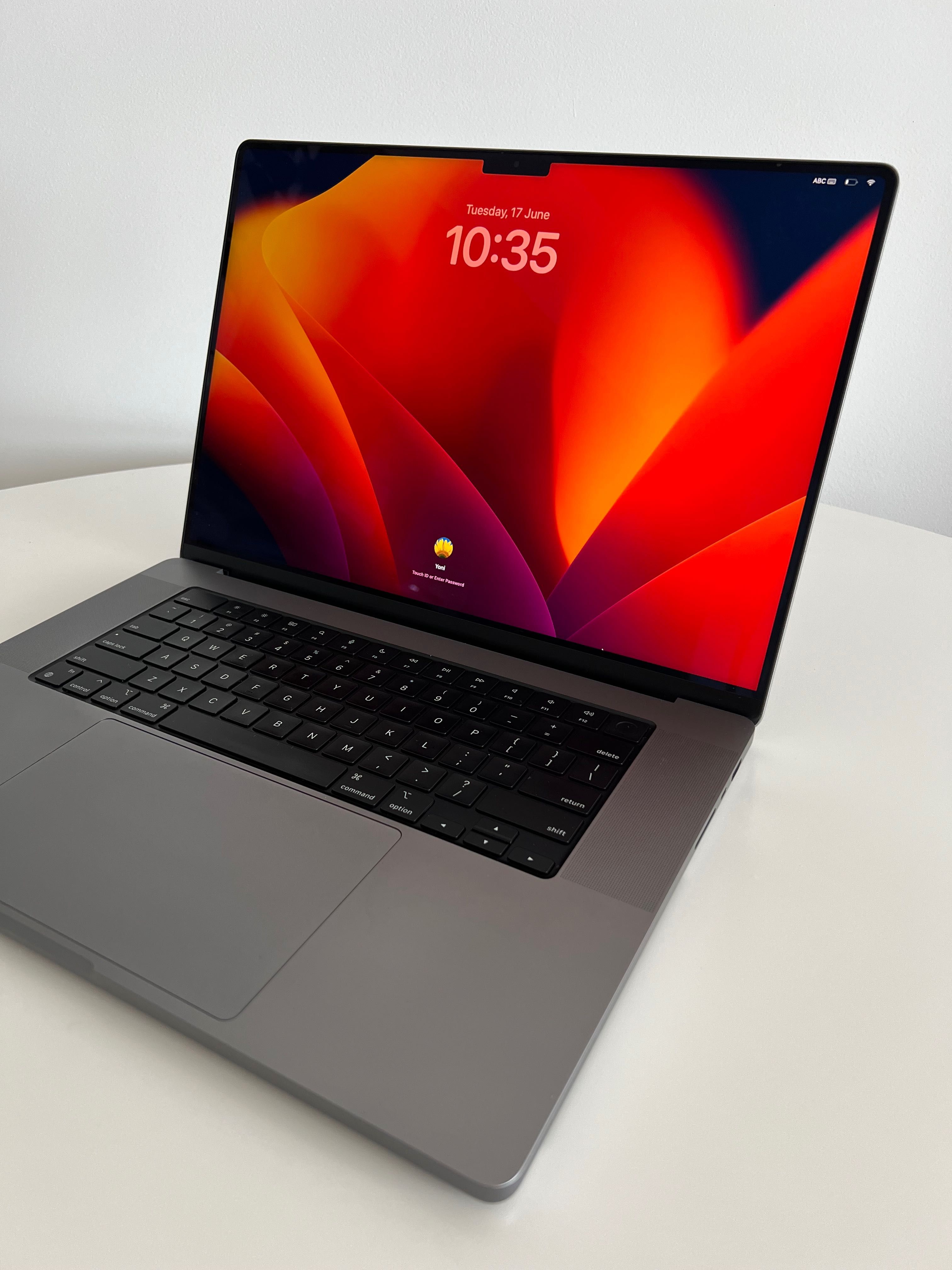 MacBook Pro 16”, M2 Pro, 16 GB RAM, 2023