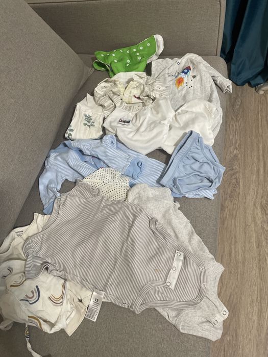 Детские вещи до года , год