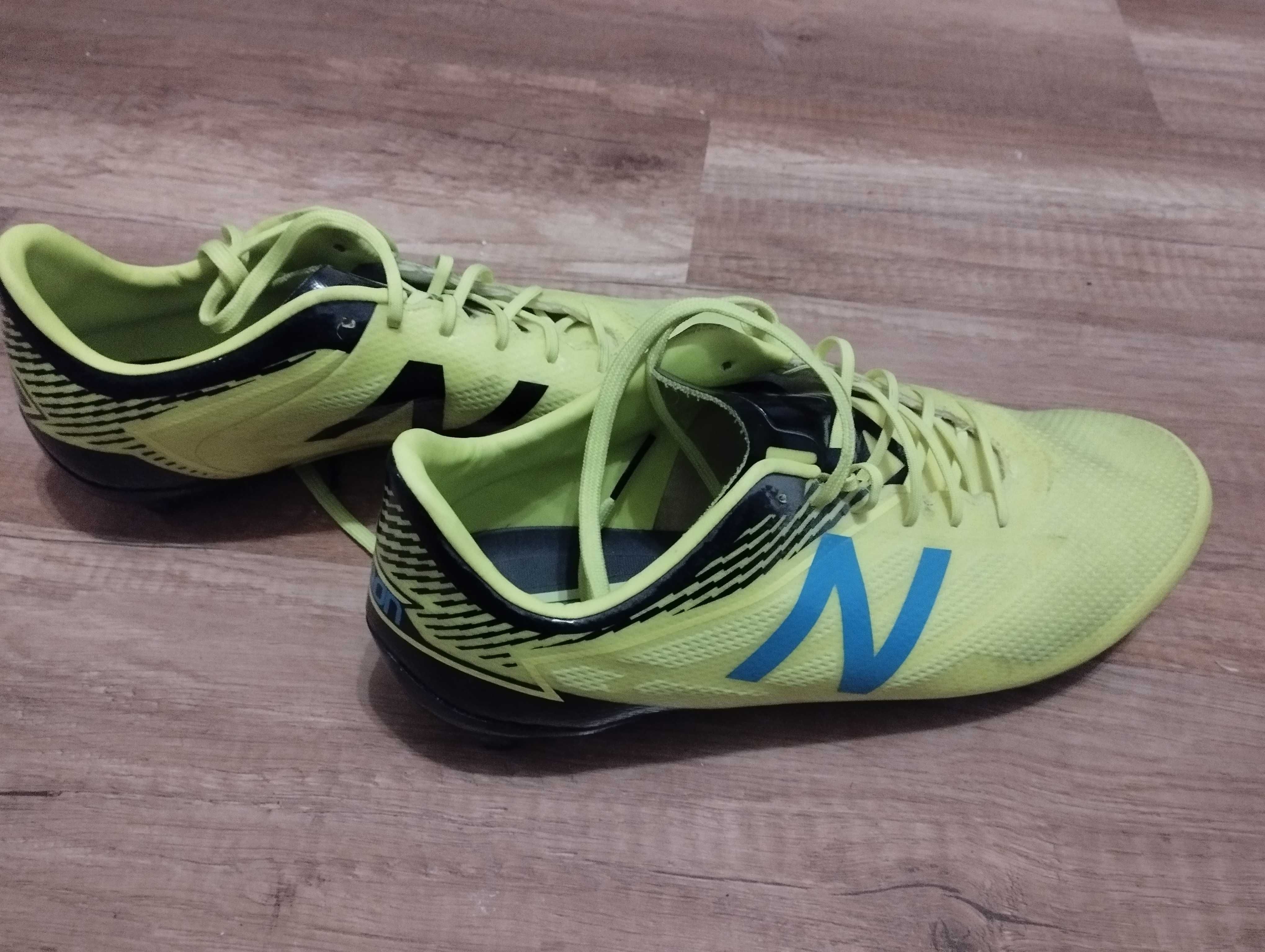 Футболни обувки, бутонки New Balance Furon Puma