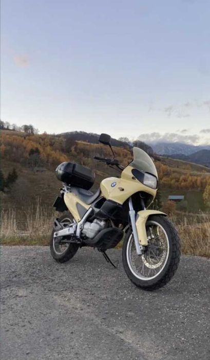 Vând motocicleta BMW F650