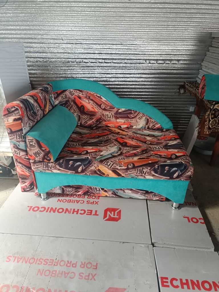Продам мини диван