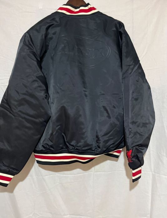 Специалното издание на мъжко Яке Nike Liverpool F.C.