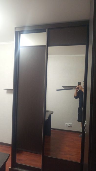 Продается шкаф-купе в спальню*