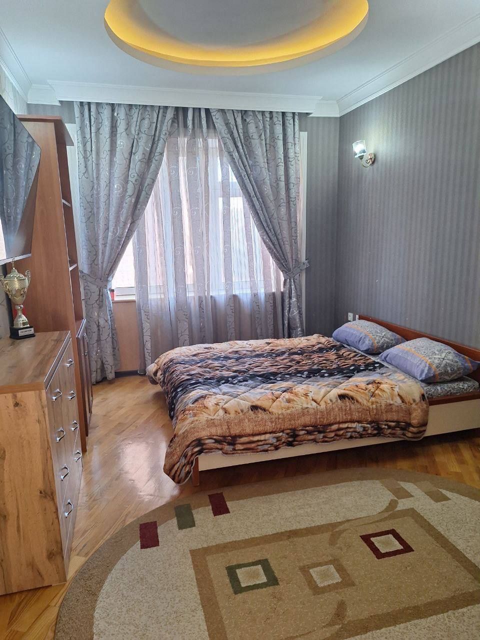Продаётся квартира на Ойбеке 280 кв.м. 3 комнатная Габус