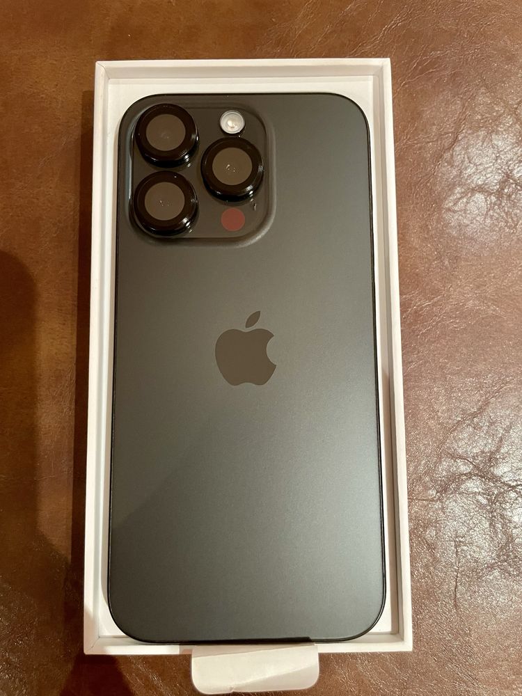 Гаранционен Iphone 15 Pro 128GB  90% батерия