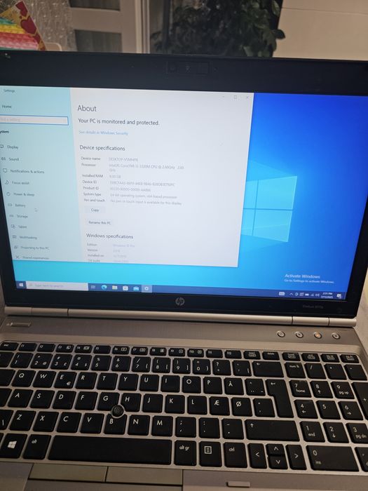 Laptop gaming școala efactura HP i5 ram 8Gb video 2Gb ssd Windows 10