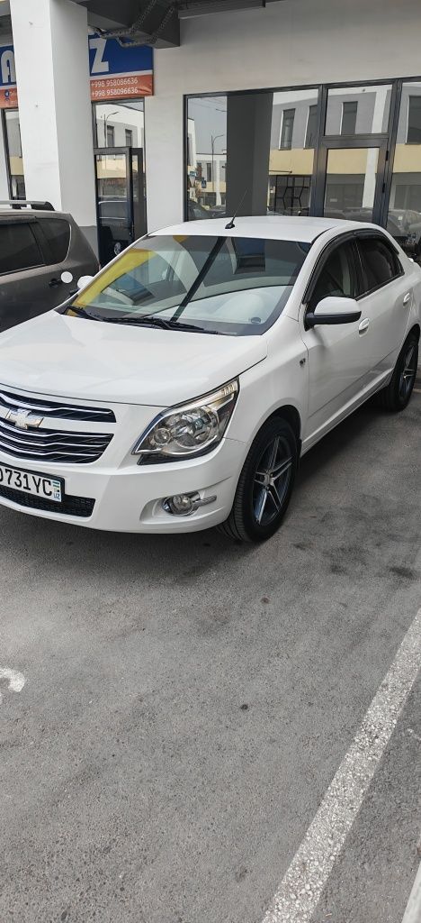 Продается Chevrolet Cobalt 2014 года выпуска.